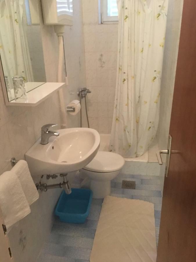 Apartments Ankica Kampor Bagian luar foto