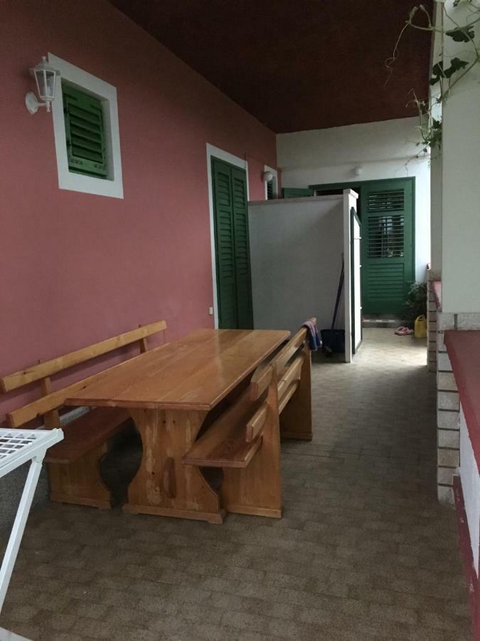 Apartments Ankica Kampor Bagian luar foto